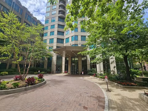 400 N La Salle Dr #3306, Chicago, IL 60654