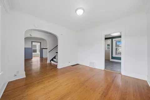 Living - 415 Normal Rd, Dekalb, IL 60115 photo 3 of 4