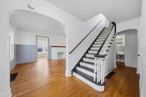 Entry Way - 415 Normal Rd, Dekalb, IL 60115 photo 1 of 3