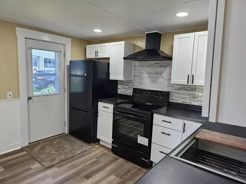 Kitchen - 401 NE 3rd St, Aledo, IL 61231 photo 1 of 2