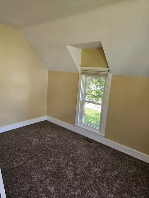 Bedroom - 401 NE 3rd St, Aledo, IL 61231 photo 4 of 4