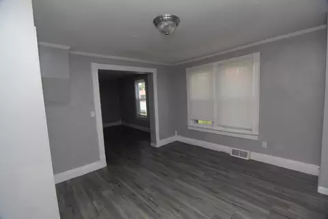 Living - 1802 13th St, Viola, IL 61486 photo 2 of 4