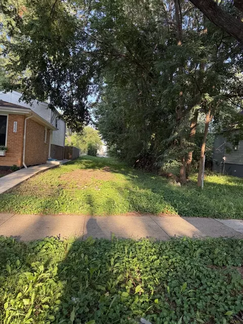 6327 S Wood St, Chicago, IL 60636