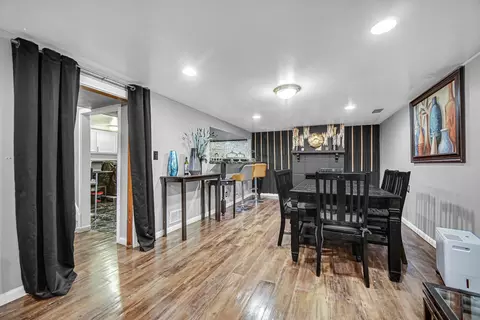 Dining - 351 E 146th St, Harvey, IL 60426 photo 1 of 2