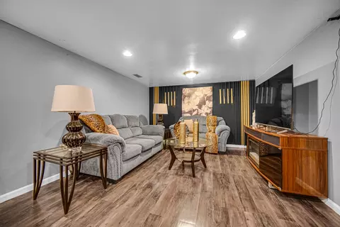 Living - 351 E 146th St, Harvey, IL 60426 photo 3 of 4