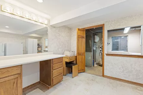 Bath - 21000 W Hazelnut Ln, Plainfield, IL 60544 photo 5 of 5