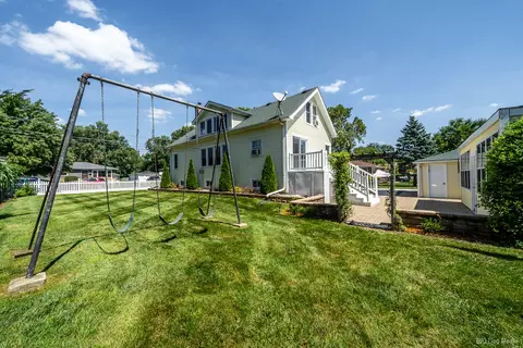 Exterior - 4243 150th St, Midlothian, IL 60445 photo 4 of 7