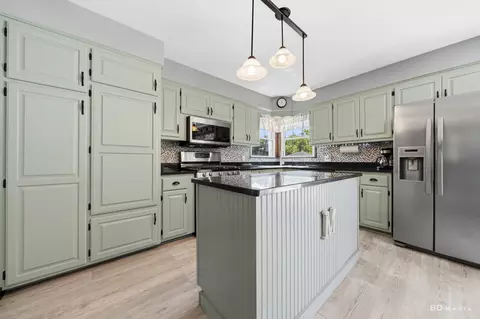 Kitchen - 4243 150th St, Midlothian, IL 60445 photo 1 of 3