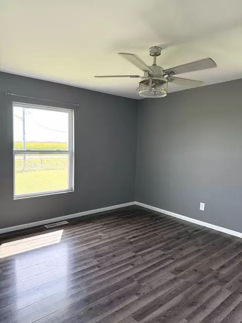 Bedroom - 909 Harmon Rd, Harmon, IL 61042 photo 1 of 8