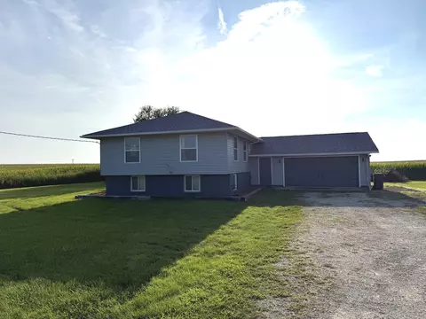Exterior - 909 Harmon Rd, Harmon, IL 61042 photo 3 of 8