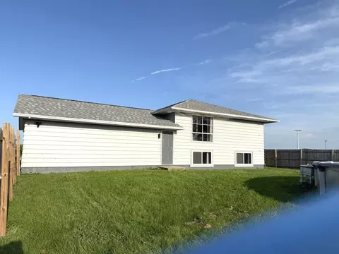 Exterior - 909 Harmon Rd, Harmon, IL 61042 photo 7 of 8