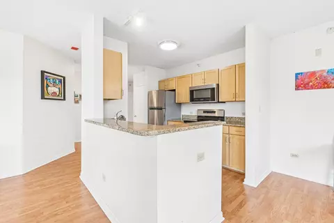Kitchen - Undisclosed, Chicago, IL 60601 photo 1 of 2