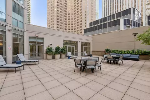 Exterior - Undisclosed, Chicago, IL 60601 photo 7 of 10