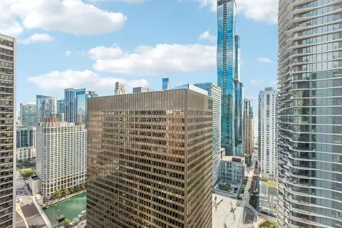 View/Area - Undisclosed, Chicago, IL 60601 photo 3 of 5