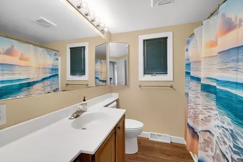 Bath - 112 Cass St, Spring Grove, IL 60081 photo 1 of 2