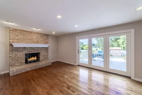 Living - 200 N Maple St, Addison, IL 60101 photo 7 of 13