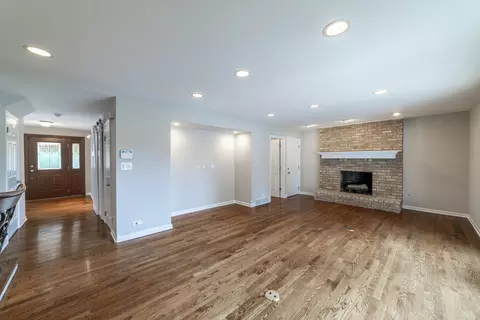Living - 200 N Maple St, Addison, IL 60101 photo 6 of 13