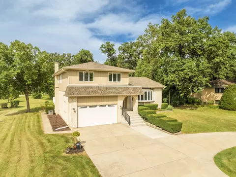 Exterior - 200 N Maple St, Addison, IL 60101 photo 23 of 23
