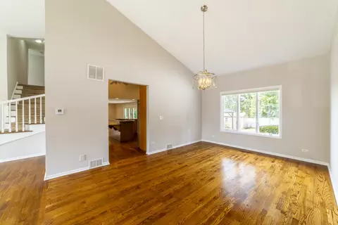 Living - 200 N Maple St, Addison, IL 60101 photo 11 of 13