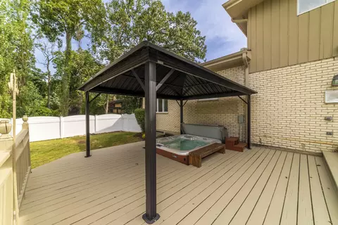 Exterior - 200 N Maple St, Addison, IL 60101 photo 11 of 23