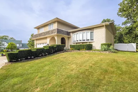 Exterior - 200 N Maple St, Addison, IL 60101 photo 18 of 23