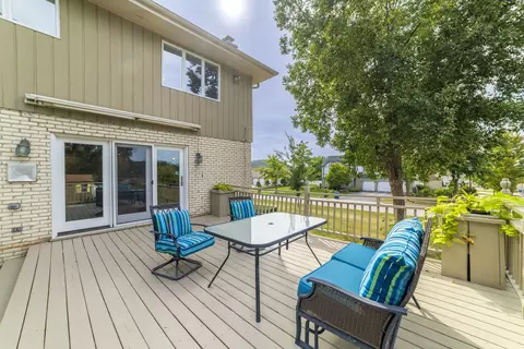 Exterior - 200 N Maple St, Addison, IL 60101 photo 6 of 23