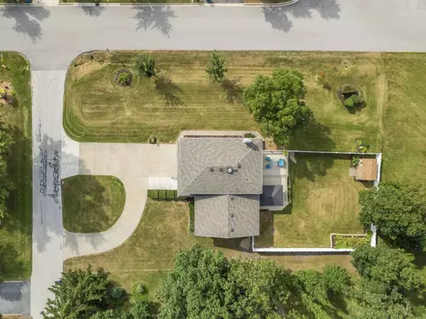 View/Area - 200 N Maple St, Addison, IL 60101 photo 3 of 5