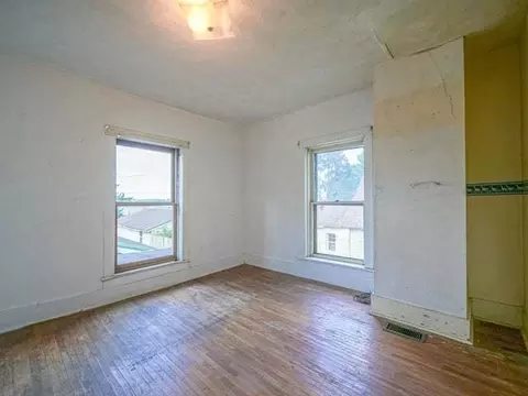 Bedroom - 904 N Third St, Ashton, IL 61006 photo 2 of 10