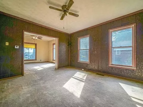 Living - 904 N Third St, Ashton, IL 61006 photo 4 of 5