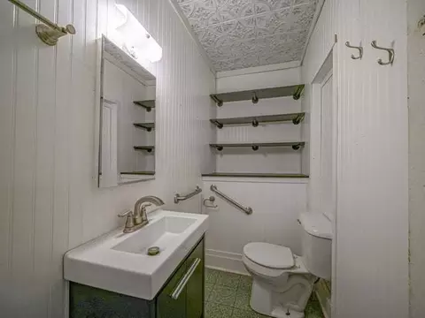 Bath - 904 N Third St, Ashton, IL 61006 photo 1 of 3