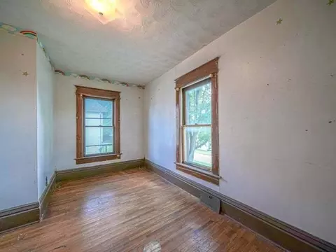 Bedroom - 904 N Third St, Ashton, IL 61006 photo 6 of 10