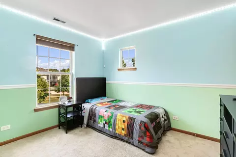 Bedroom - 625 Arbor Cir, Lakemoor, IL 60051 photo 7 of 7