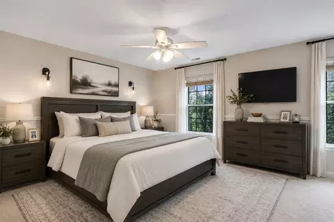 Bedroom - 625 Arbor Cir, Lakemoor, IL 60051 photo 1 of 7