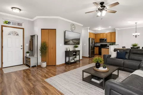 Entry Way - 625 Arbor Cir, Lakemoor, IL 60051 photo 1 of 1