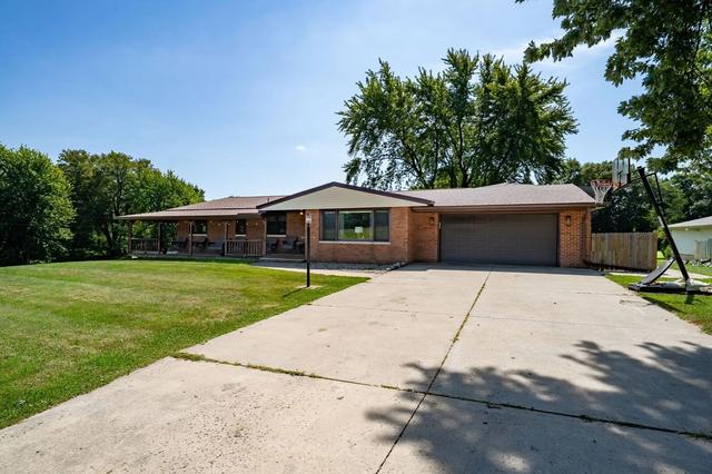 25857 Toboggan Ave, Hopedale, IL 61747