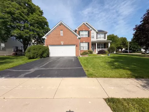 Exterior - 1615 Maureen Dr, Hoffman Estates, IL 60192 photo 2 of 4