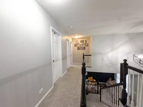 Entry Way - 1615 Maureen Dr, Hoffman Estates, IL 60192 photo 3 of 3