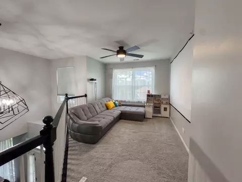 Living - 1615 Maureen Dr, Hoffman Estates, IL 60192 photo 5 of 5