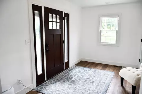 Entry Way - 821 Main St, Carthage, IL 62321 photo 1 of 7