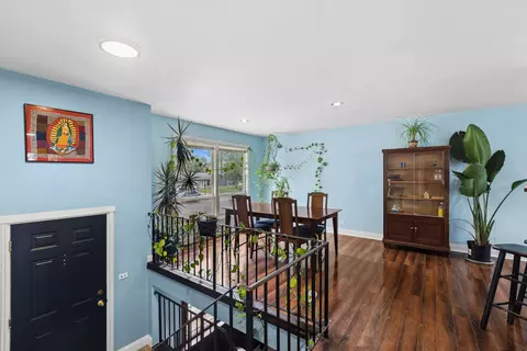 Entry Way - 173 Plainview Dr, Bolingbrook, IL 60440 photo 1 of 1