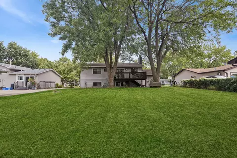 Exterior - 173 Plainview Dr, Bolingbrook, IL 60440 photo 3 of 4