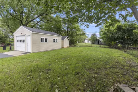 Exterior - 2840 Kishwaukee St, Rockford, IL 61109 photo 5 of 7