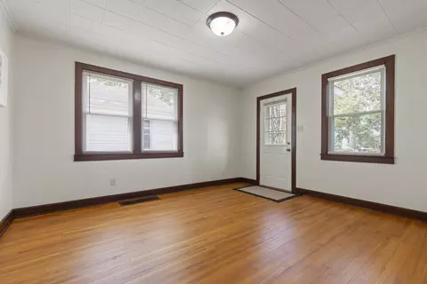 Living - 2840 Kishwaukee St, Rockford, IL 61109 photo 1 of 1