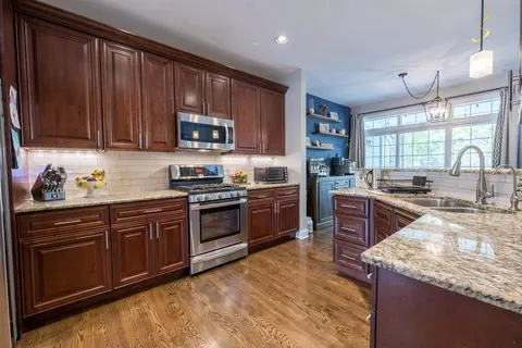 Kitchen - 178 Partridge Ln, Bartlett, IL 60103 photo 1 of 2