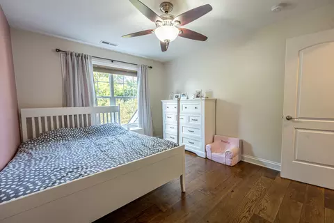 Bedroom - 178 Partridge Ln, Bartlett, IL 60103 photo 4 of 6