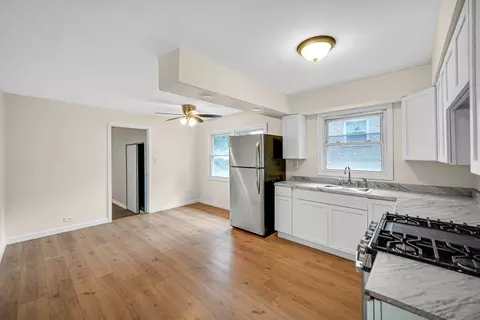 Kitchen - 16801 Head Ave, Hazel Crest, IL 60429 photo 3 of 3