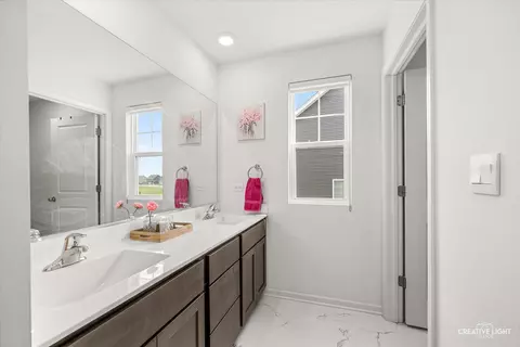 Bath - 2040 Legacy Pointe Blvd, Plainfield, IL 60586 photo 2 of 2