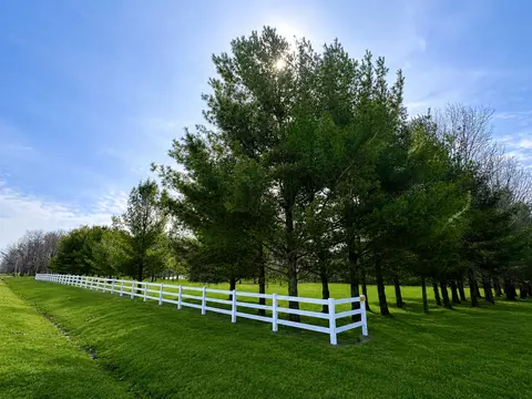 19435 W Manteno Rd, Wilmington, IL 60481