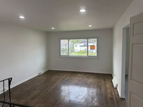 Living - 16317 Laflin Ave, Markham, IL 60428 photo 2 of 4