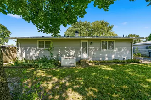 Exterior - 13916 S Meadowbrook Dr, Plainfield, IL 60544 photo 9 of 14